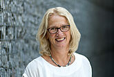 Portait von Prof. Dr. Juliane Fluck