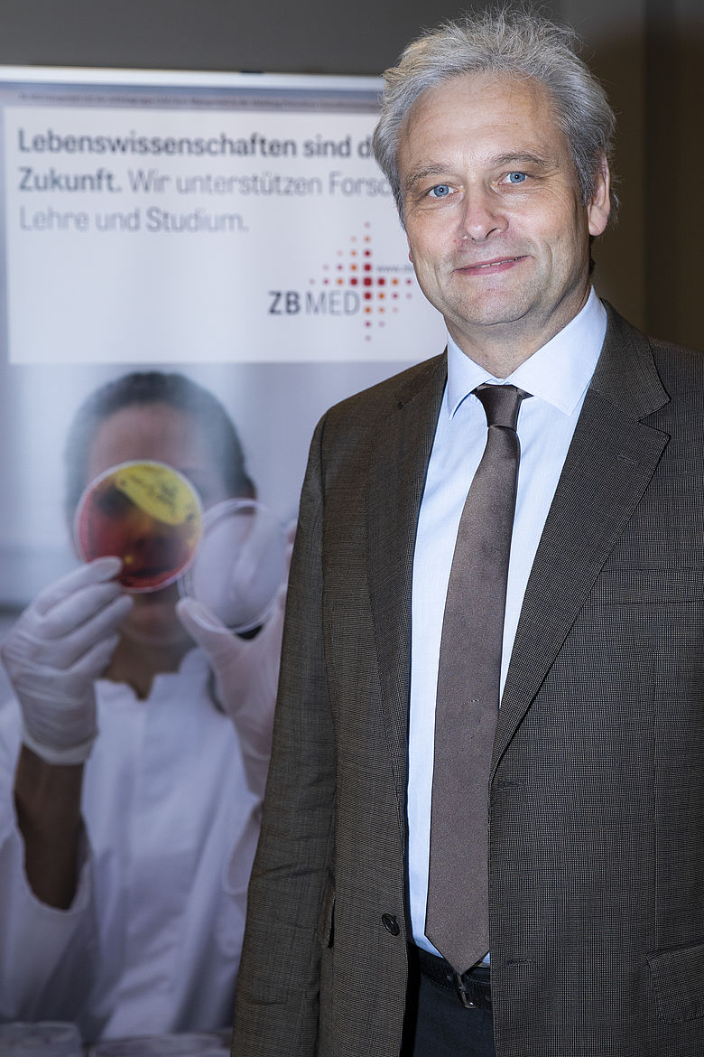 Prof. Dr. Dietrich Rebholz-Schuhmann